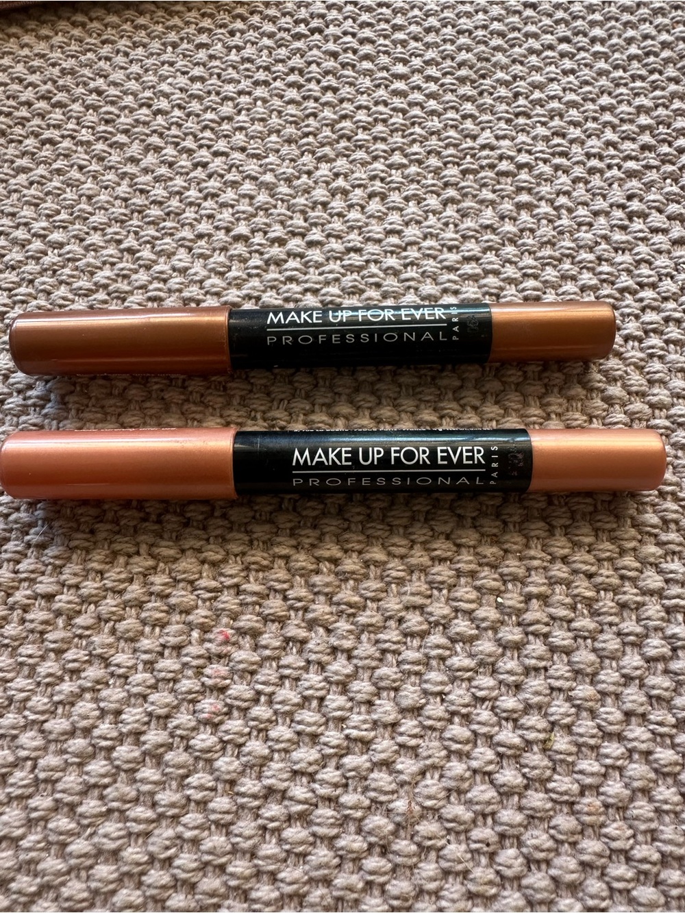 Makeup Forever Dual-Ended Eyeshadow Sticks in Bronze Copper